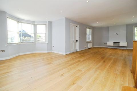 undefined, The Chase, Upminster, RM14