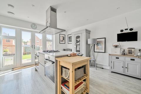 7 Khosla Road, Winchester, SO22 6GT