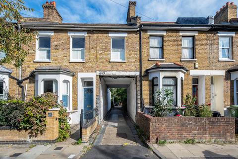 undefined, London SE15