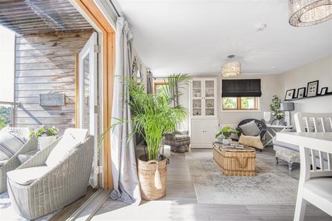 undefined, Grove Hill Close, Emmer Green, Reading