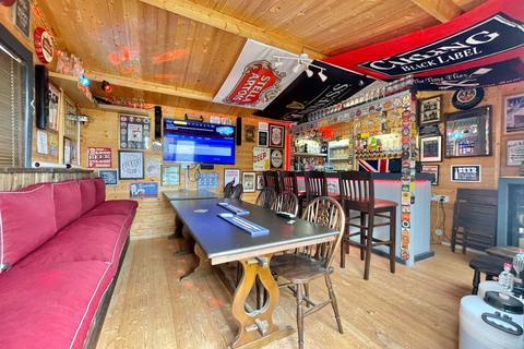 undefined, Cambridge Row, Benwick