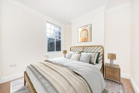 2 bedroom flat for sale, Gambetta Street, London SW8