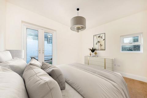 2 bedroom flat for sale, Gambetta Street, London SW8