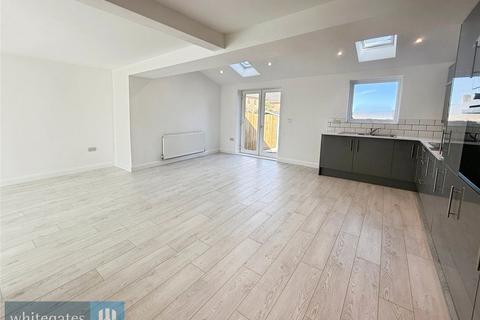 undefined, Windsor Avenue, Darton, S75