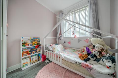 27 Spring Vale, Bexleyheath, DA7 6AR