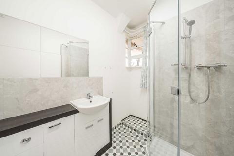 2 bedroom flat for sale, Sheen Road, Richmond TW9