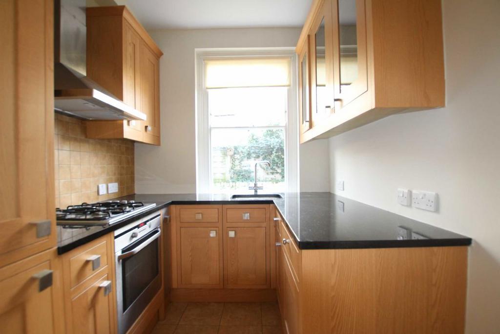 Apartment in London - View 5
