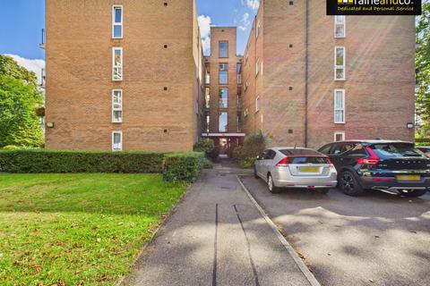 3 bedroom apartment for sale, Hawkshead Road, Potters Bar