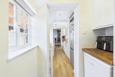 63 Walsall Road, Lichfield, WS13 8AD