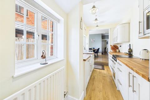 63 Walsall Road, Lichfield, WS13 8AD