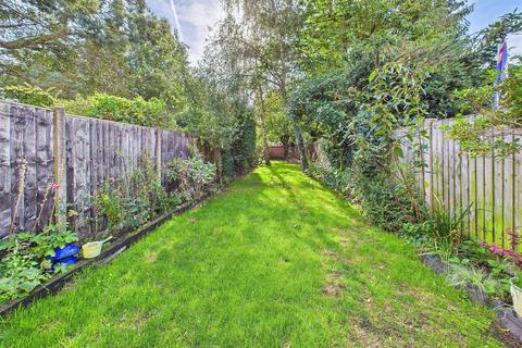 63 Walsall Road, Lichfield, WS13 8AD