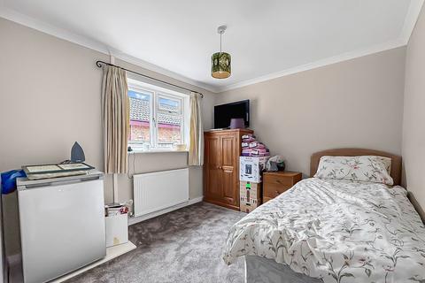 undefined, Loriners Close, Gloucester GL2