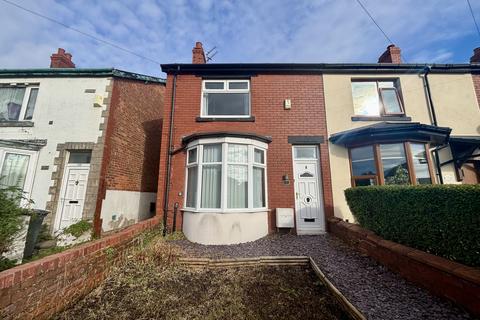 3 bedroom end of terrace house for sale, Powell Avenue, South Shore FY4