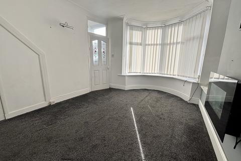 3 bedroom end of terrace house for sale, Powell Avenue, South Shore FY4