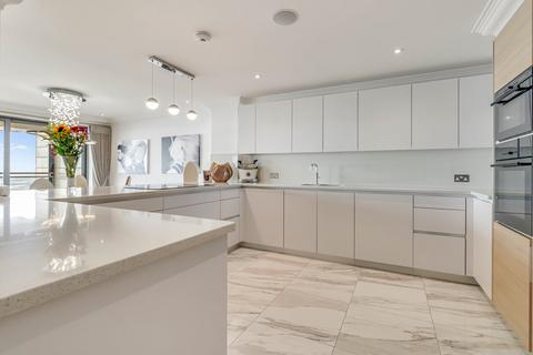 3 bedroom apartment for sale, The Leas, Westcliff-on-Sea SS0