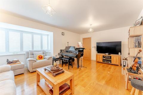 undefined, Modern executive home in Churchill