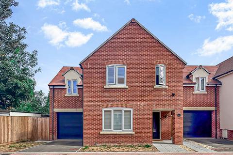 undefined, Gloucester GL1