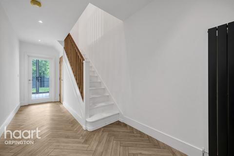 Sevenoaks Way, Orpington