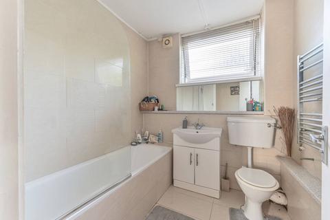 19 Alexandra Walk, London, SE19 1AL
