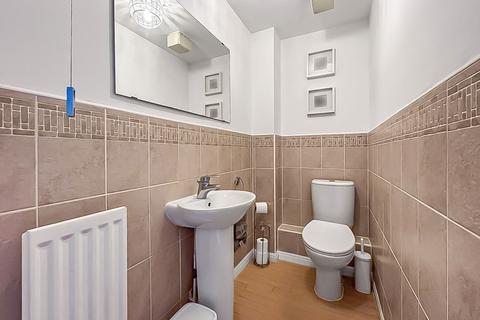 36 The Warren, Tuffley, Gloucester, GL4 0TT