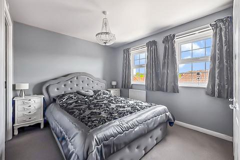36 The Warren, Tuffley, Gloucester, GL4 0TT