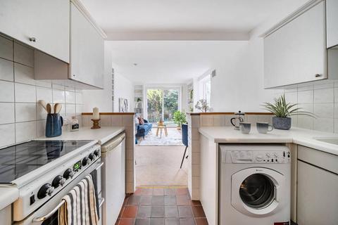 1 bedroom flat for sale, Boscombe Road, Shepherd's Bush, London, W12