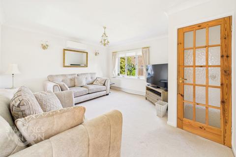 undefined, Highview Close, Blofield, Norwich