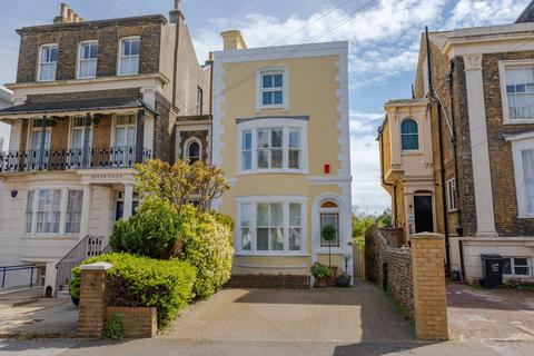 undefined, West Cliff Road, Ramsgate, CT11
