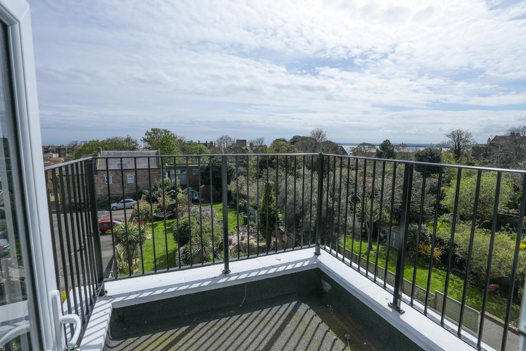 Picture 12