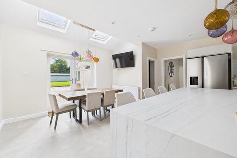 6 bedroom detached house for sale, Homecroft Drive, Uckington