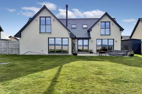 3 Norrie Way, Spey Bay, Fochabers, IV32 7RR