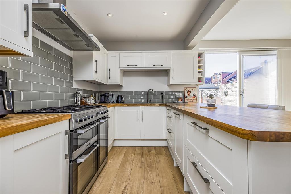2 Wesley Grove, Copnor-Portico Marketing-Sold By-20.