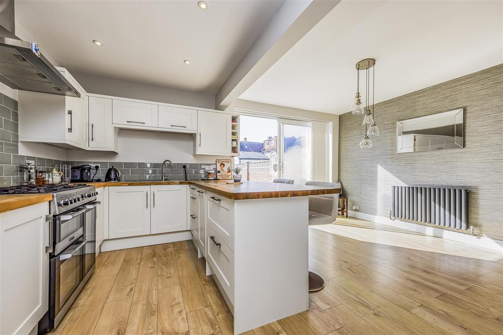 2 Wesley Grove, Copnor-Portico Marketing-Sold By-19.
