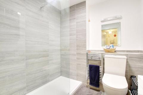 1 bedroom retirement property for sale, Belmaine Court, West Street, Worthing, West Sussex, BN11