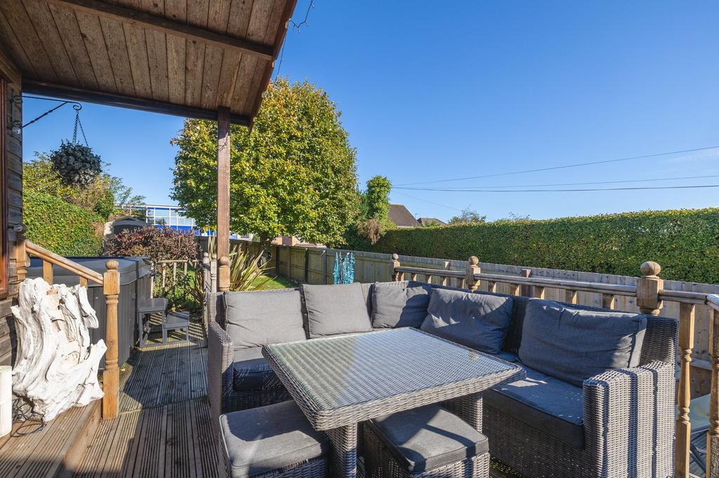 Decking/Seating Area