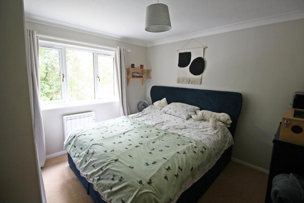 Bed 1.JPG