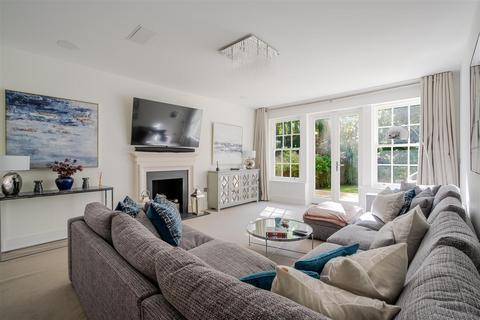 undefined, Sunning Avenue, Sunningdale