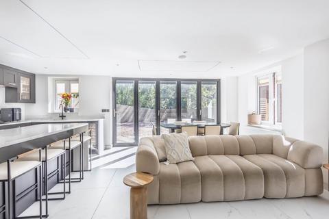 4 bedroom house for sale, Mining School Close, Newport NP11