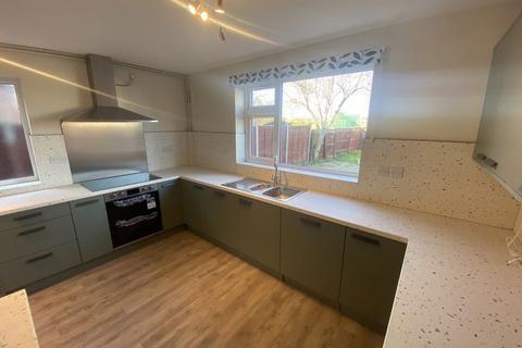 1 bedroom in a house share to rent, Thorpe Park Road, Peterborough, PE3 6LG