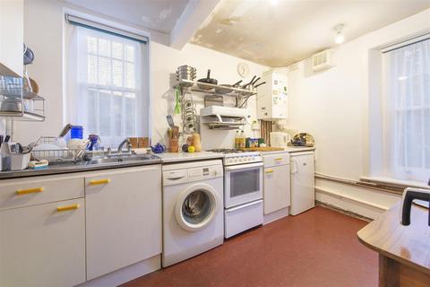 2 bedroom flat for sale, Carleton Rd
