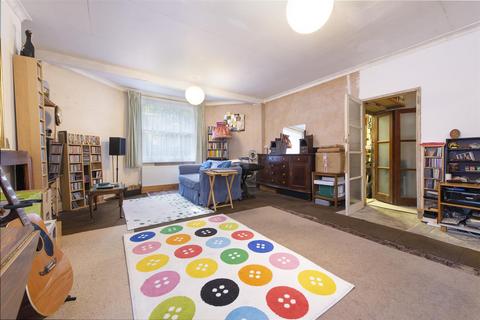 2 bedroom flat for sale, Carleton Rd