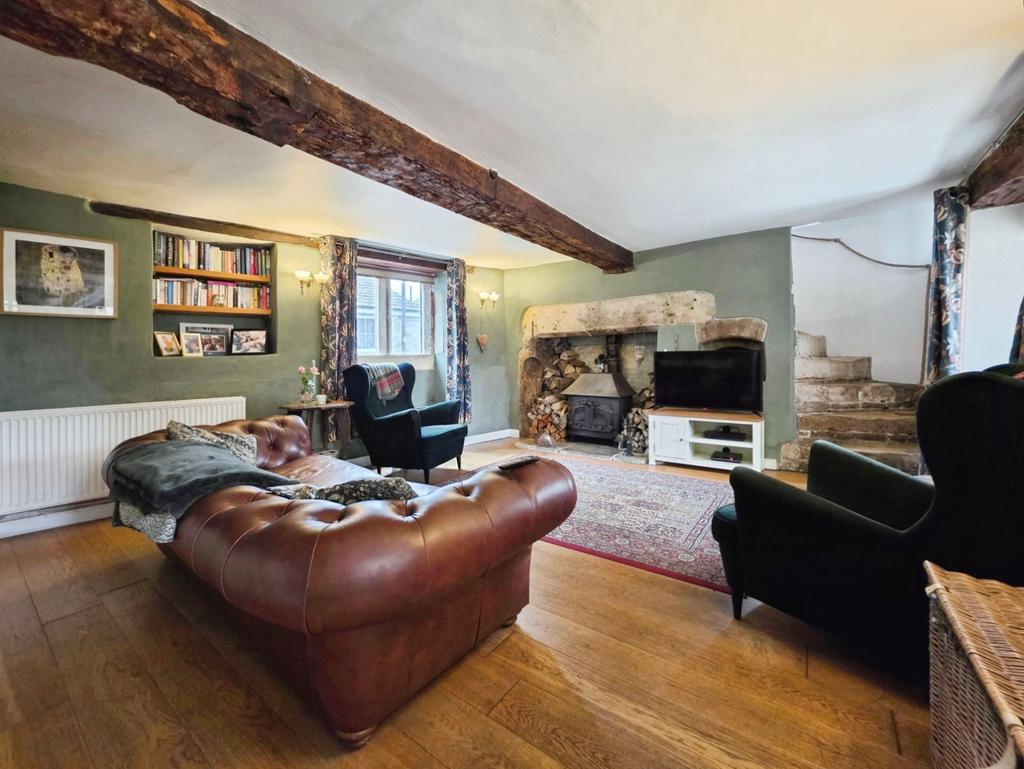 Pbox-living room-343648.jpg