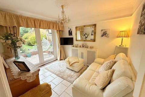 3 Castle Lane, Gravesend, DA12 4TG