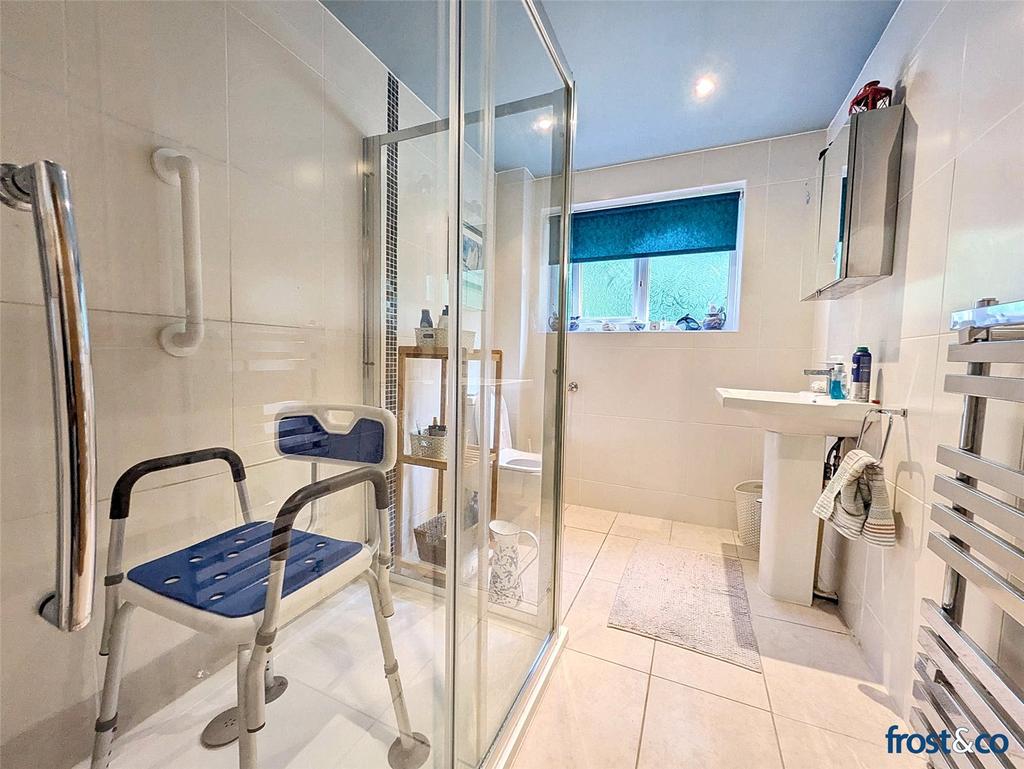 Ensuite