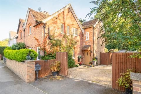 3 bedroom semi-detached house for sale, London Road, Sunningdale