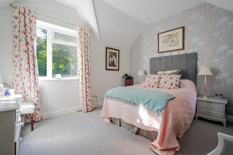 3 bedroom semi-detached house for sale, London Road, Sunningdale