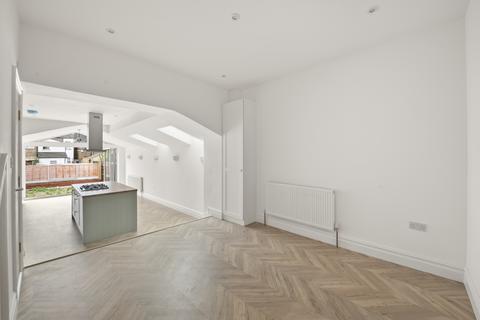 19 Osterley Park View Road, London, W7 2HG