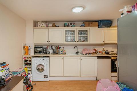1 bedroom ground floor flat for sale, Bury Street, Edmonton