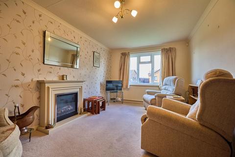 2 bedroom semi-detached house for sale, Trent Road, Hinckley