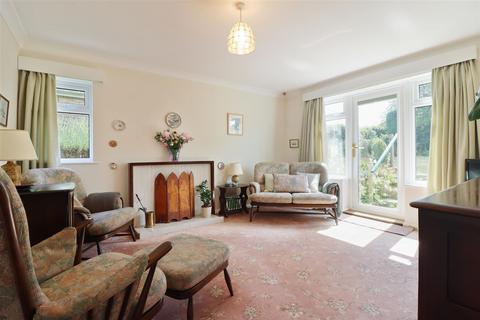 3 bedroom detached house for sale, Newbold Back Lane, Chesterfield S40